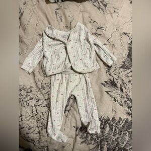 Carter's Light Gray and Red XO Pajama Set